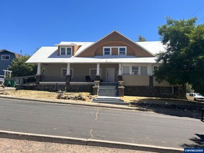 213 Cedar St