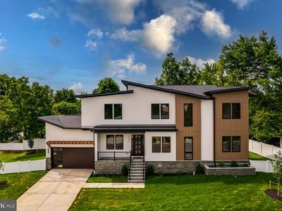 5906 3rd St S