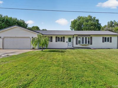4184 W Lake Rd