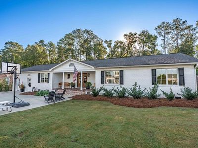 1680 Shady Ln