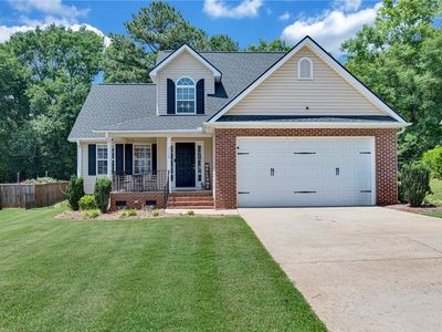 112 Royal Dr