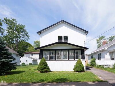 208 Pleasantview Avenue