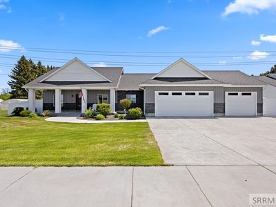 775 Sunset Ct