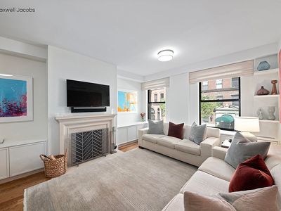 114 E 84th St APT 2A
