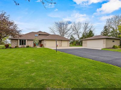 3022 Fairwinds Dr