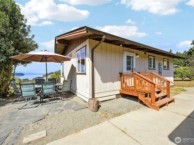 200 N Rhododendron Drive