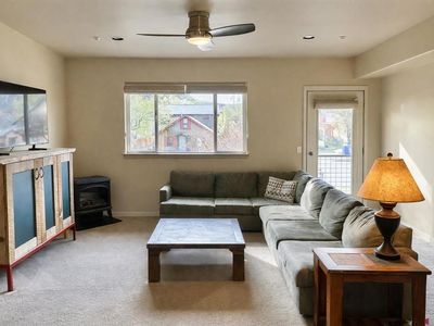 190 E 7Th Avenue #A6