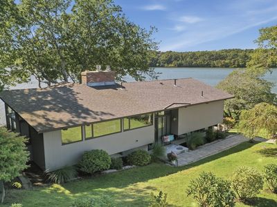 32 Eagle Hill Dr