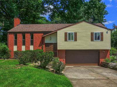 1557 Lenora Dr