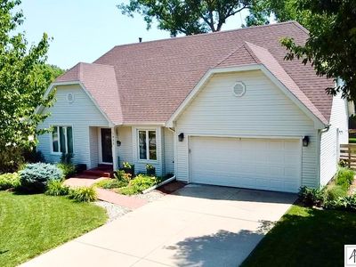 1425 Trelawney Dr