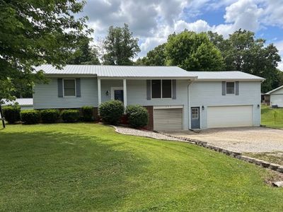203 Elmwood Dr