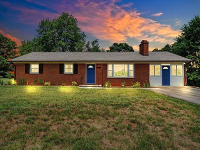 2026 Mayfield Dr