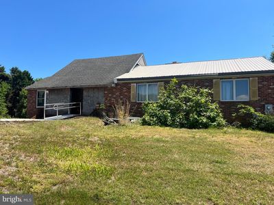 16052 Pickering Dr