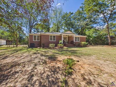 2079 Fairway Dr