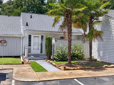 61 Topsail Ct