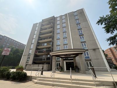 1738 Chicago Ave APT 302