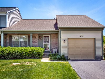 Property at 1791 Barnhill Dr, Mundelein, IL