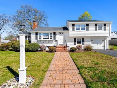 104 Holmes St