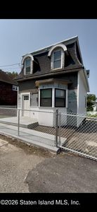 32 West St