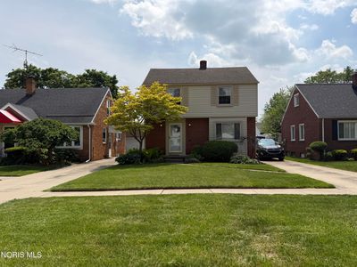 2539 Castleton Ave