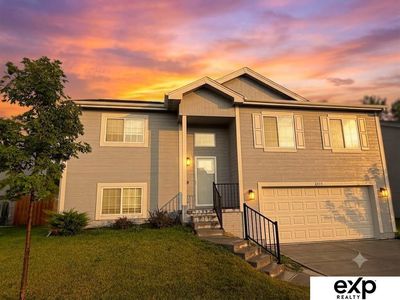8511 Baker St