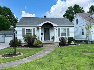 901 N Weinbach Ave