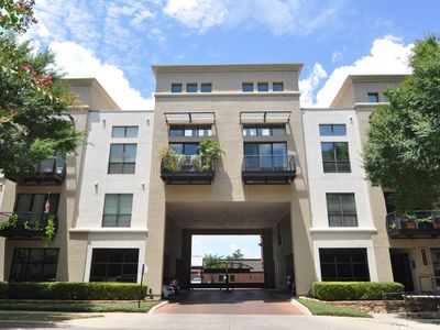 4605 Cedar Springs Rd APT 224