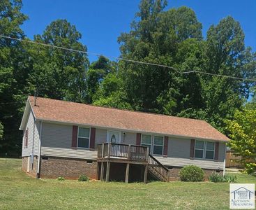 200 Station Dr