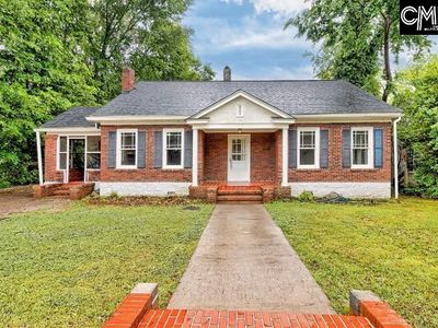 209 W Moultrie St
