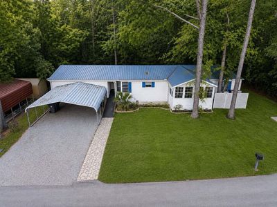 611 Alaqua Dr