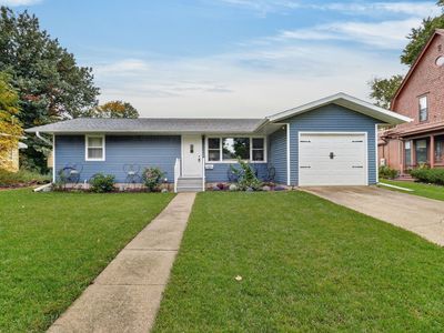 1809 Story St
