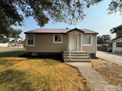 110 Topaz St
