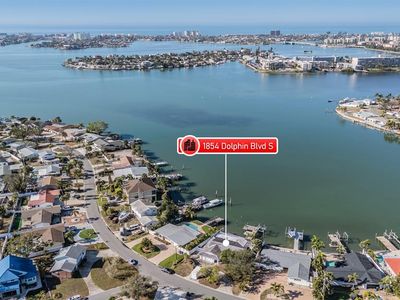 1854 Dolphin Blvd S