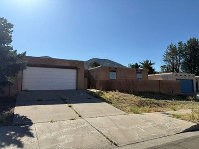 4100 Cibola Village Dr NE