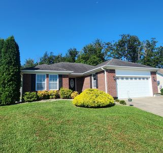 1029 Eagle Point Dr