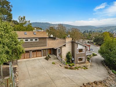 2016 Park Vista Ct