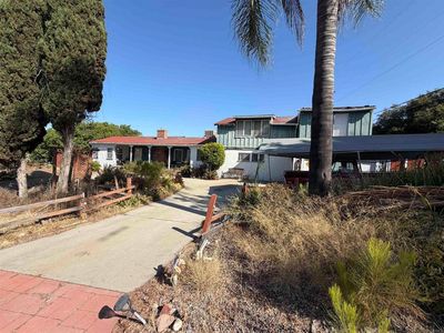400 Silvery Ln