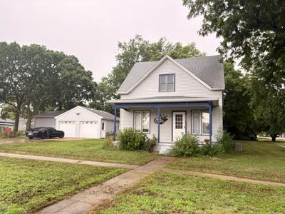 613 Walnut St