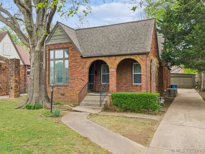 2608 E 13th Pl