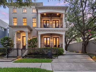 2012 Harvard St