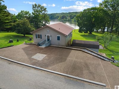1121 Cunningham Ln