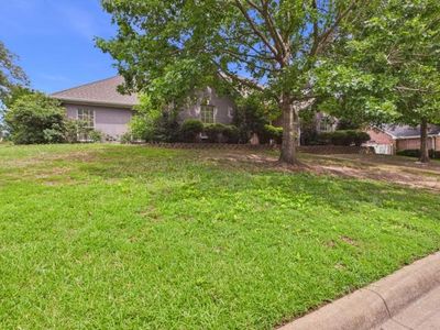 1119 Lonnie Dr