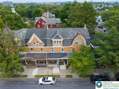 1034 Main St