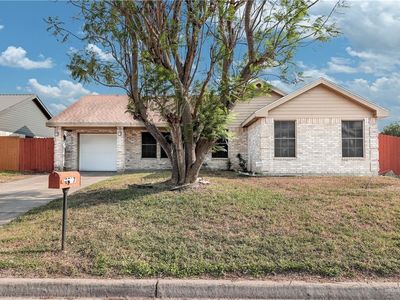 2017 Grayson Ave