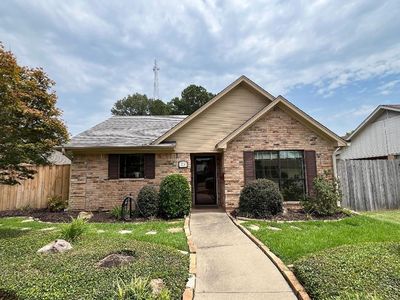 704 University Dr