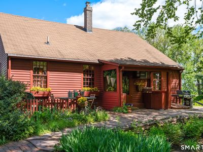 921 Thompsonville Road