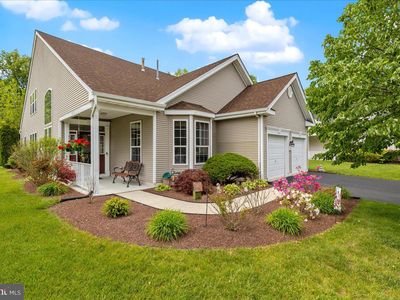 Property at 10 Fitzgerald Ln, Columbus, NJ