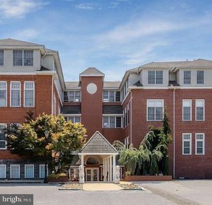 100 Aura Rd APT 208