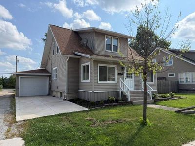 Property at 801 W Market St, Nappanee, IN