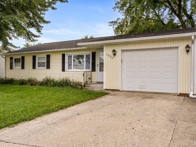 1335 Meadow Ln